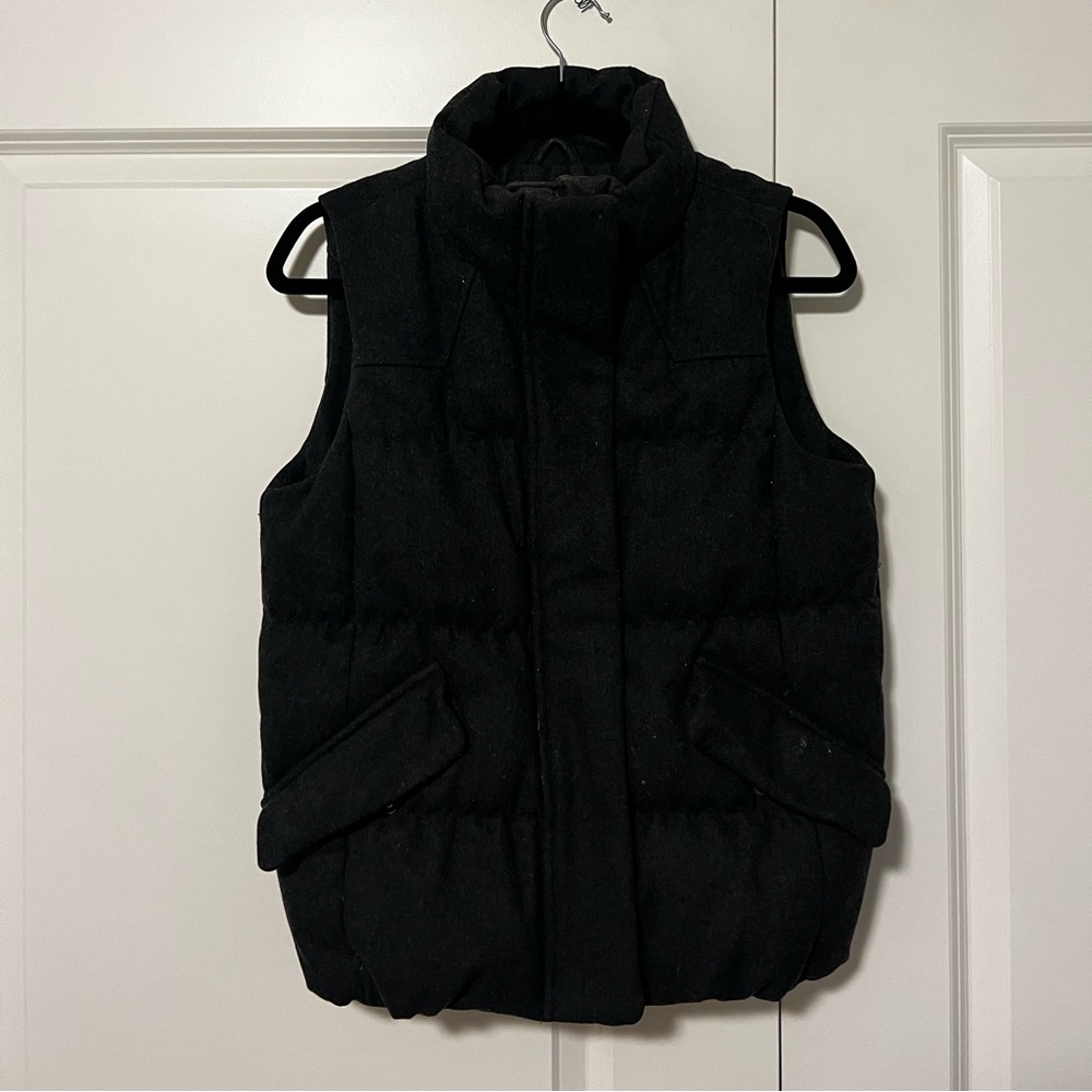 GAP vest